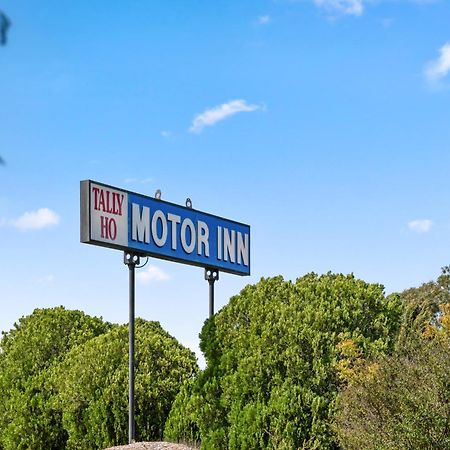 Tally Ho Motor Inn Тентерфилд Экстерьер фото
