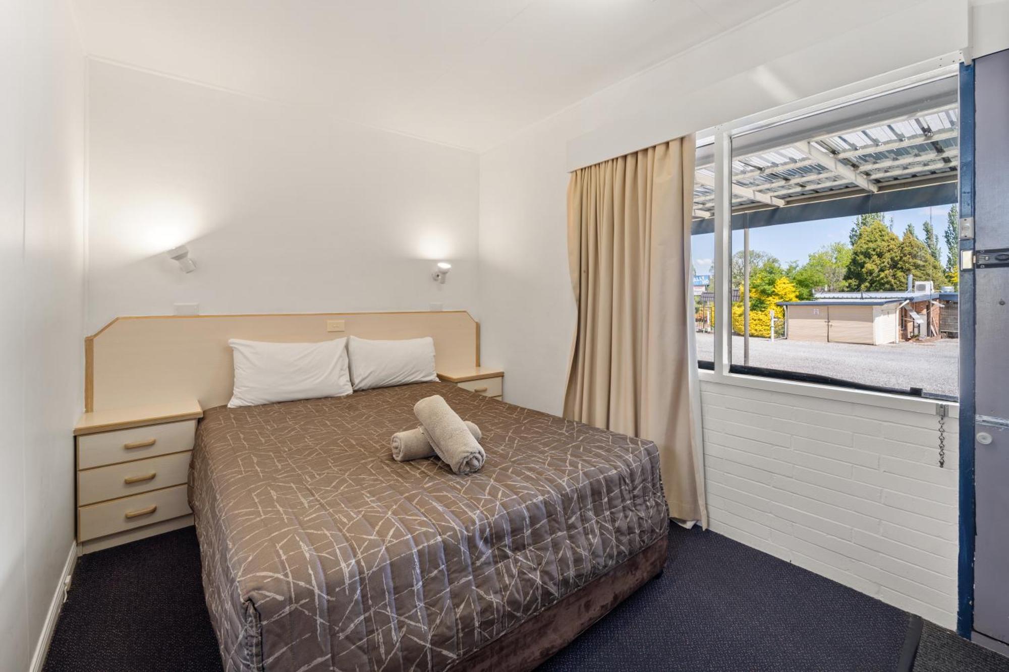 Tally Ho Motor Inn Тентерфилд Экстерьер фото