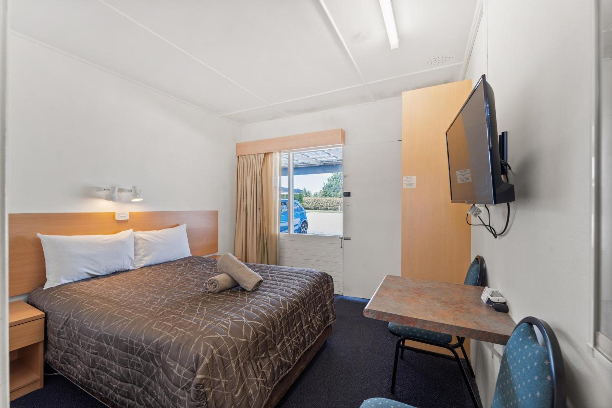 Tally Ho Motor Inn Тентерфилд Экстерьер фото