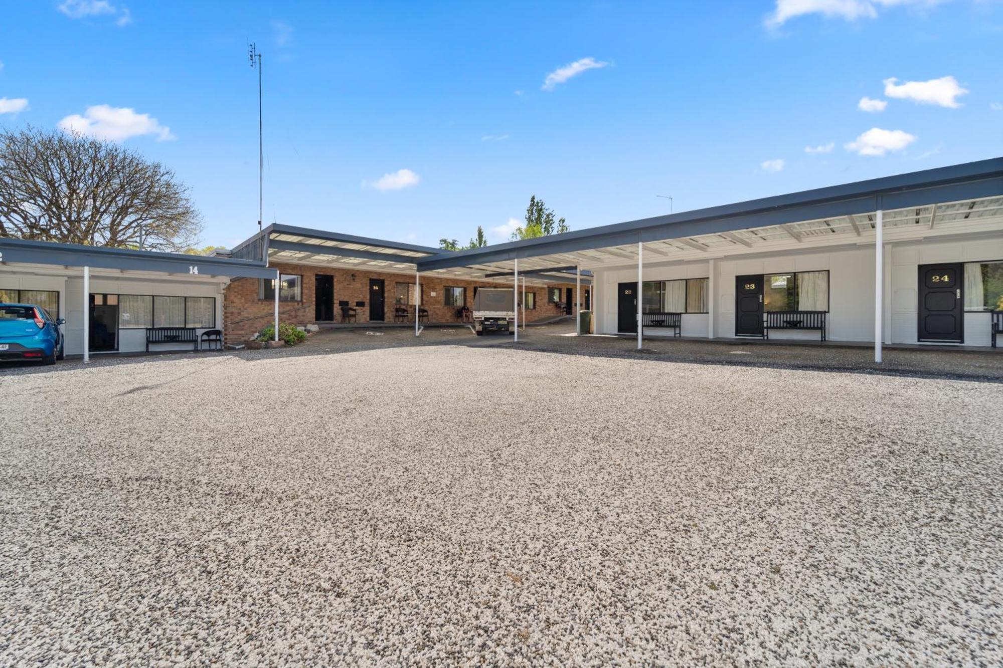 Tally Ho Motor Inn Тентерфилд Экстерьер фото
