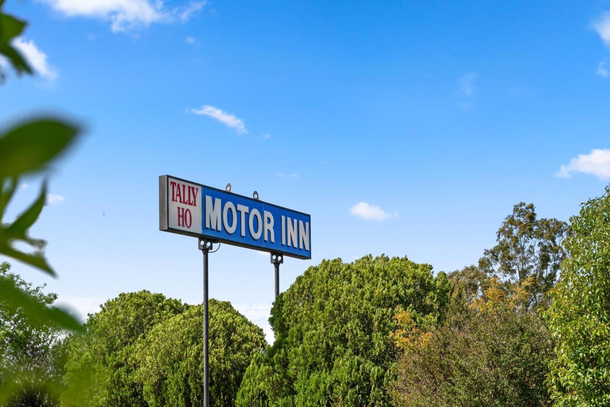 Tally Ho Motor Inn Тентерфилд Экстерьер фото