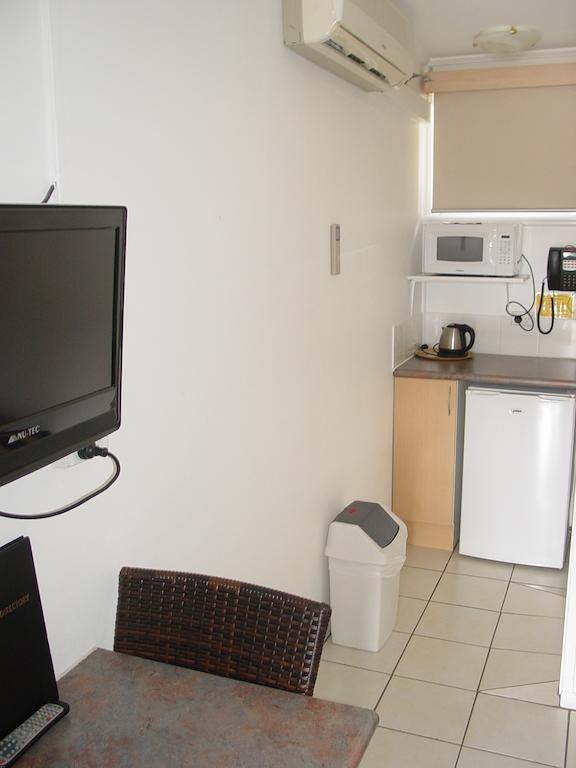 Tally Ho Motor Inn Тентерфилд Номер фото